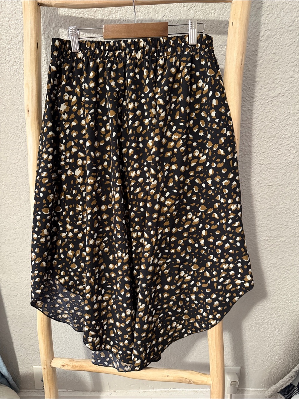 SHEIN Black Leopard-Spot High Low Skirt with Tan and White Accents